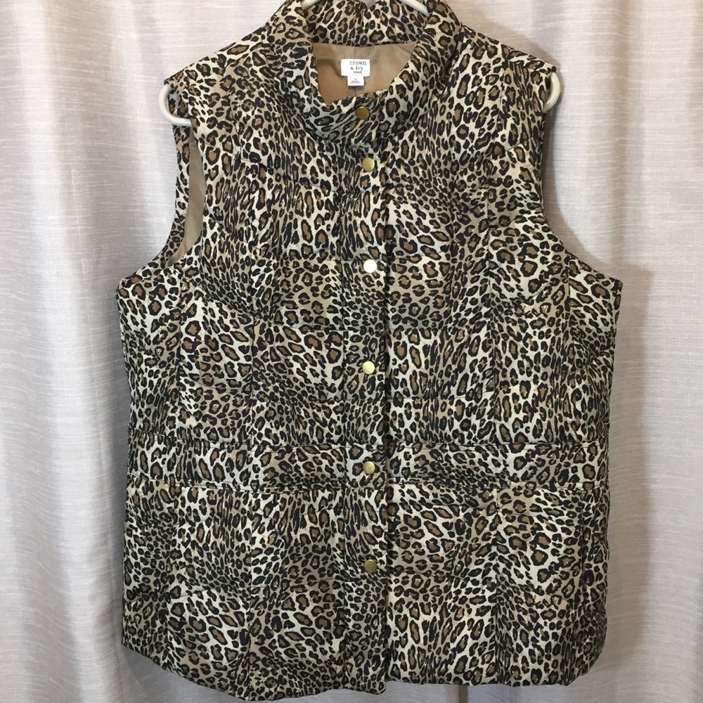 Crown & Ivy Leopard Print Puffy Vest WM 1X